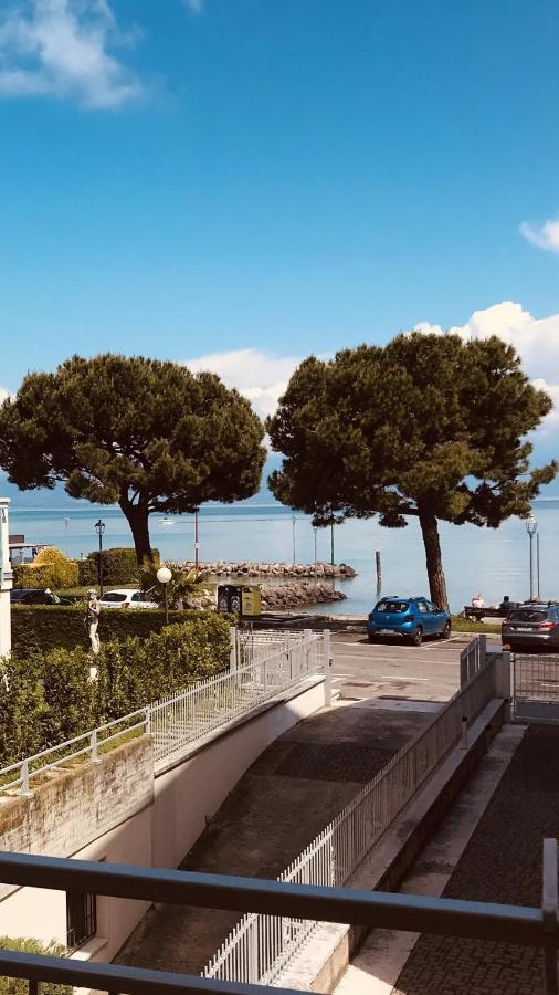 Casa Caterina Lake View Holidays Apartments Peschiera del Garda Bagian luar foto