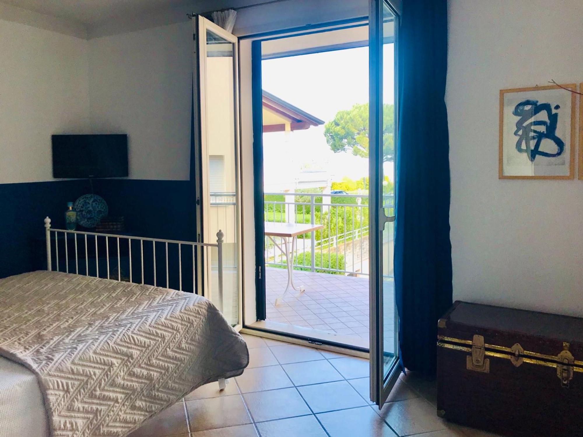 Casa Caterina Lake View Holidays Apartments Peschiera del Garda Ruang foto